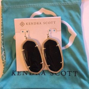 Kendra Scott Elle Earrings
